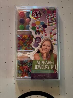 Creative Kids B Me Alphabet Jewelry Craft Kit Ages 6+ Design Your Own NEW/SEALED